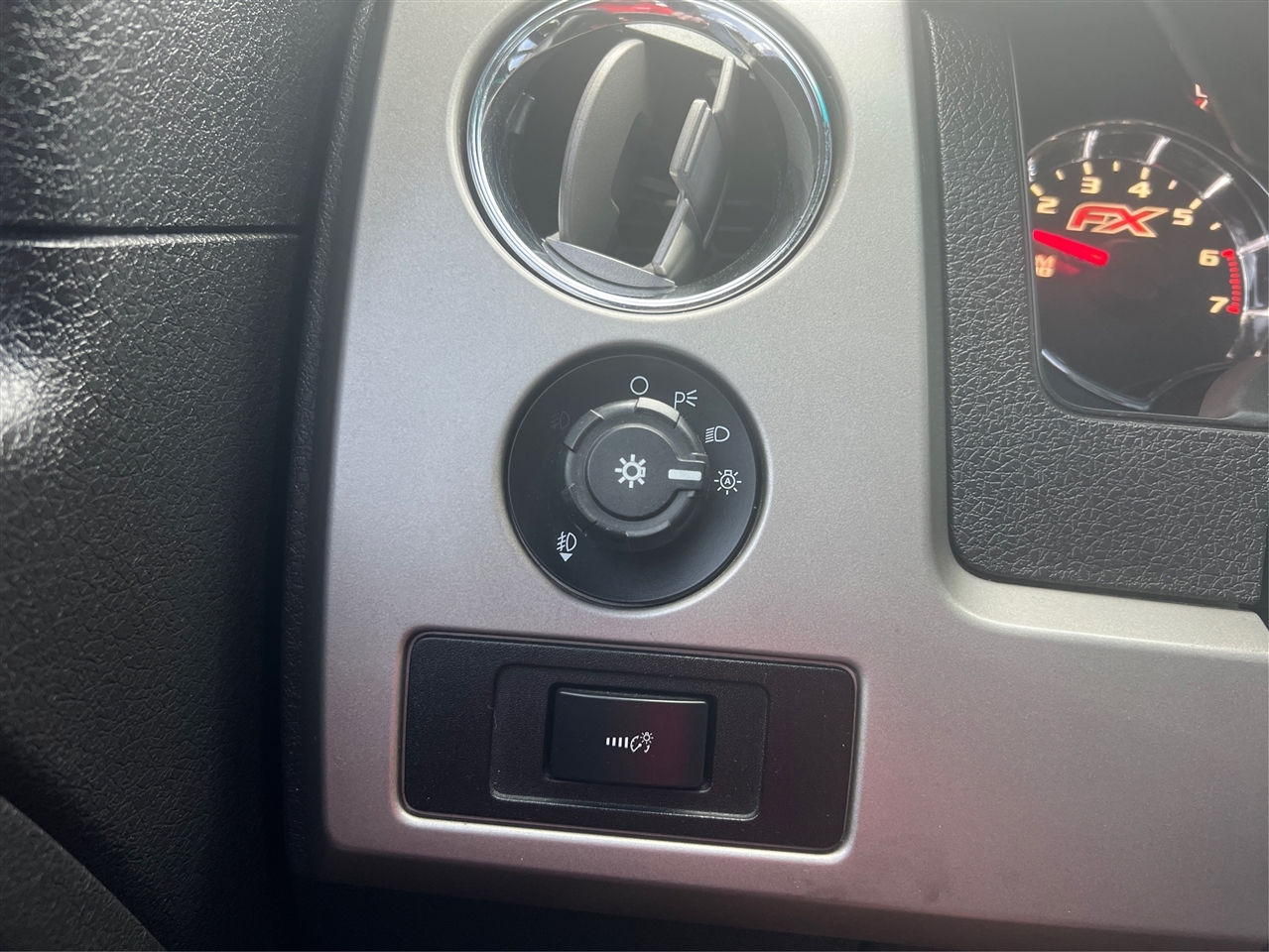 Ford F-150 FX2 SuperCrew 6.5-ft. Bed 2WD 2012