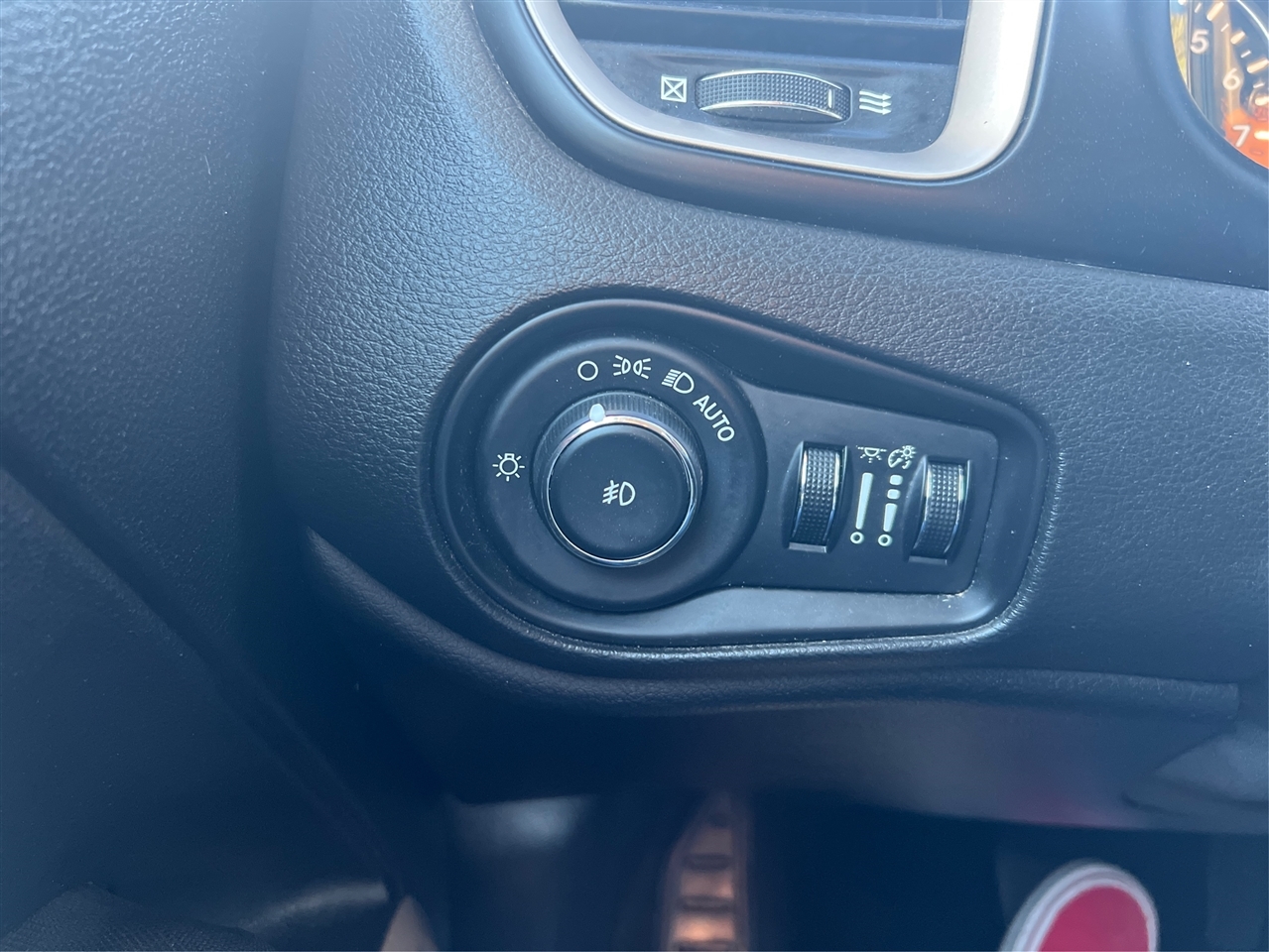 Jeep Renegade Latitude FWD 2015