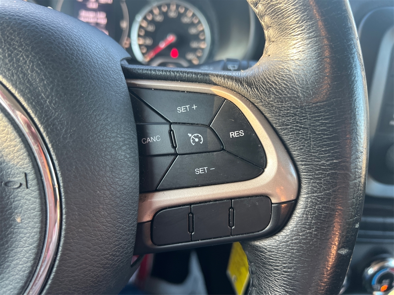 Jeep Renegade Latitude FWD 2015