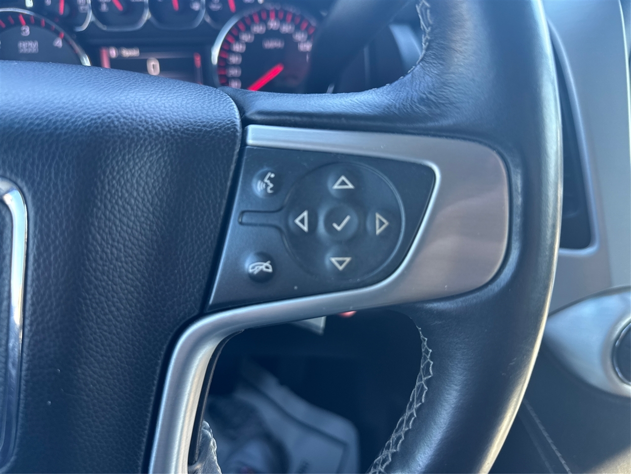 GMC Yukon SLE 2WD 2015