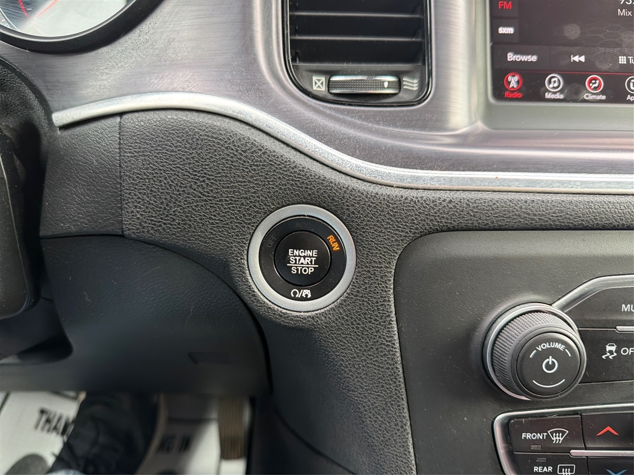 Dodge Charger SXT 2018