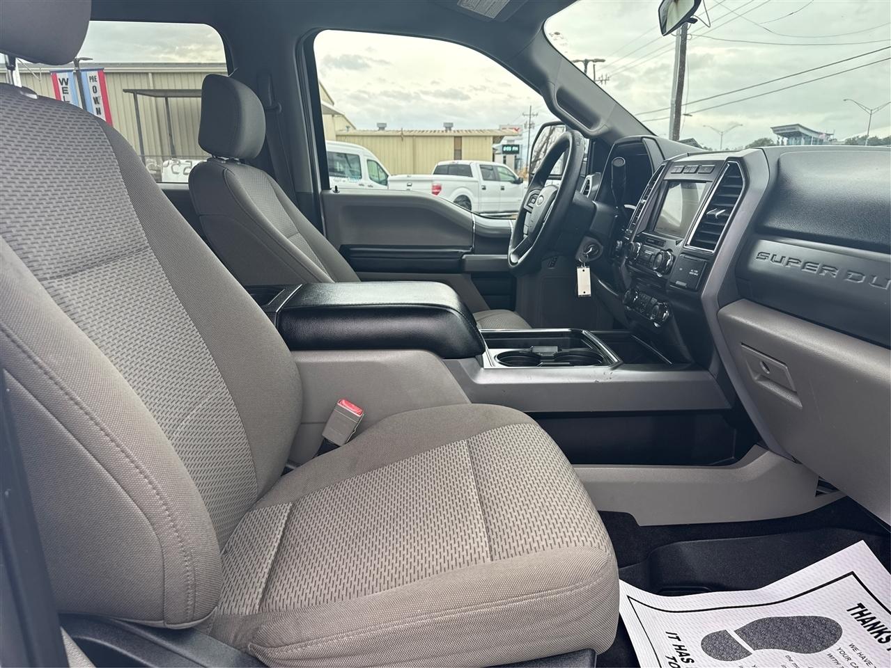 Ford F-350 SD King Ranch Crew Cab 4WD 2017