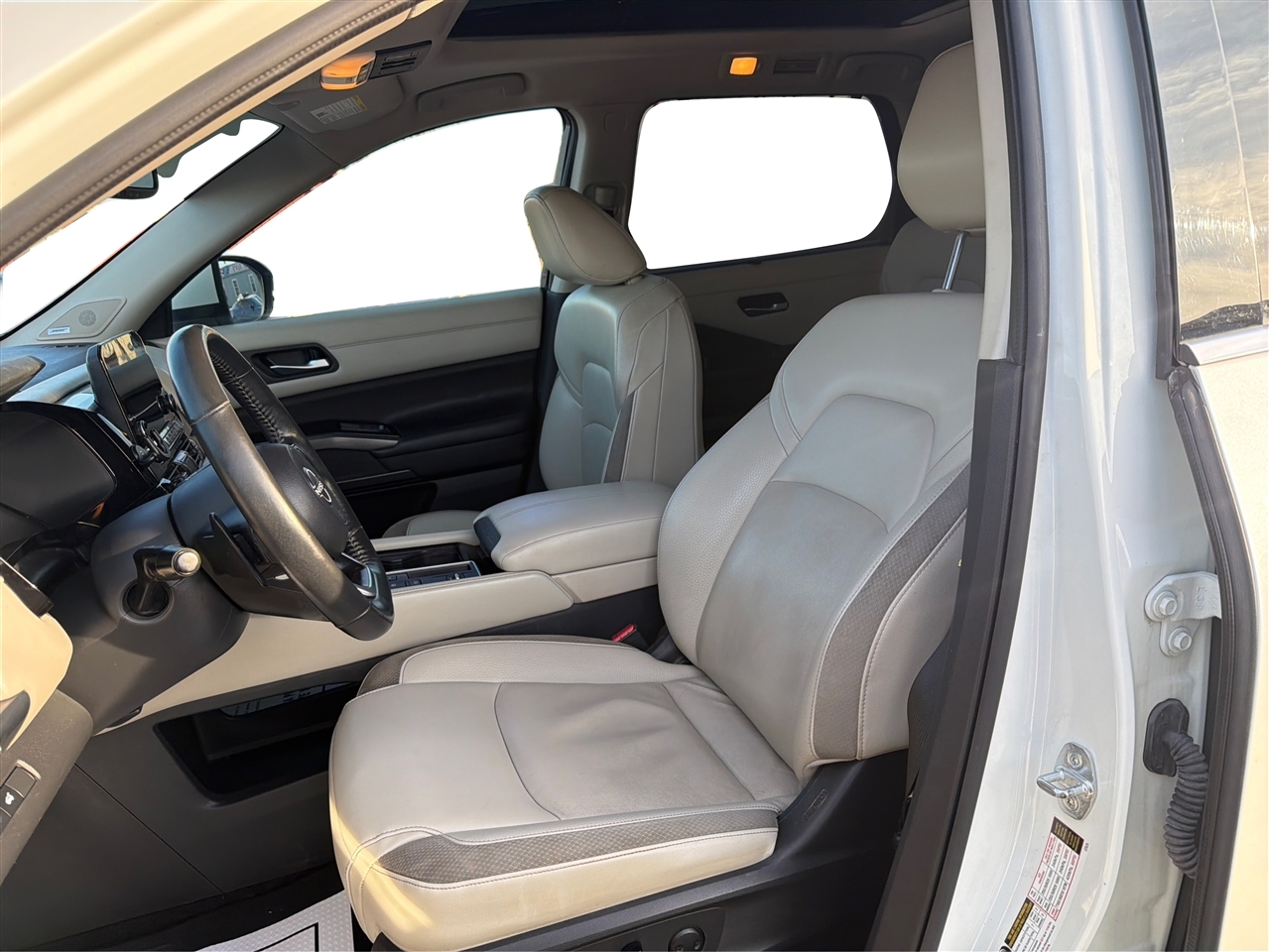 Nissan Pathfinder SL 2022