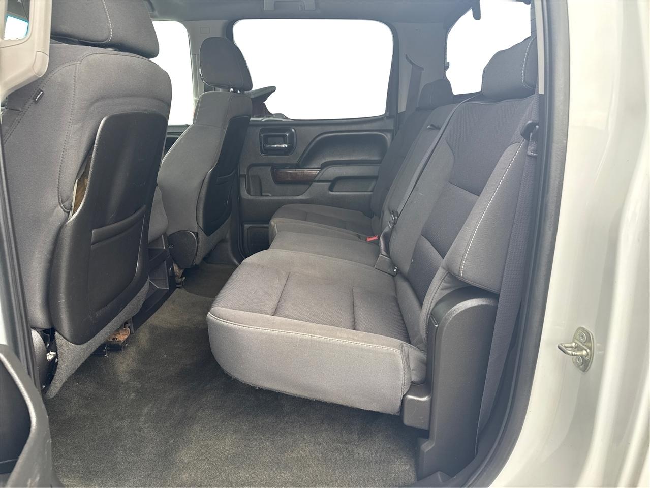 GMC Sierra 1500 SLE Crew Cab Short Box 4WD 2015