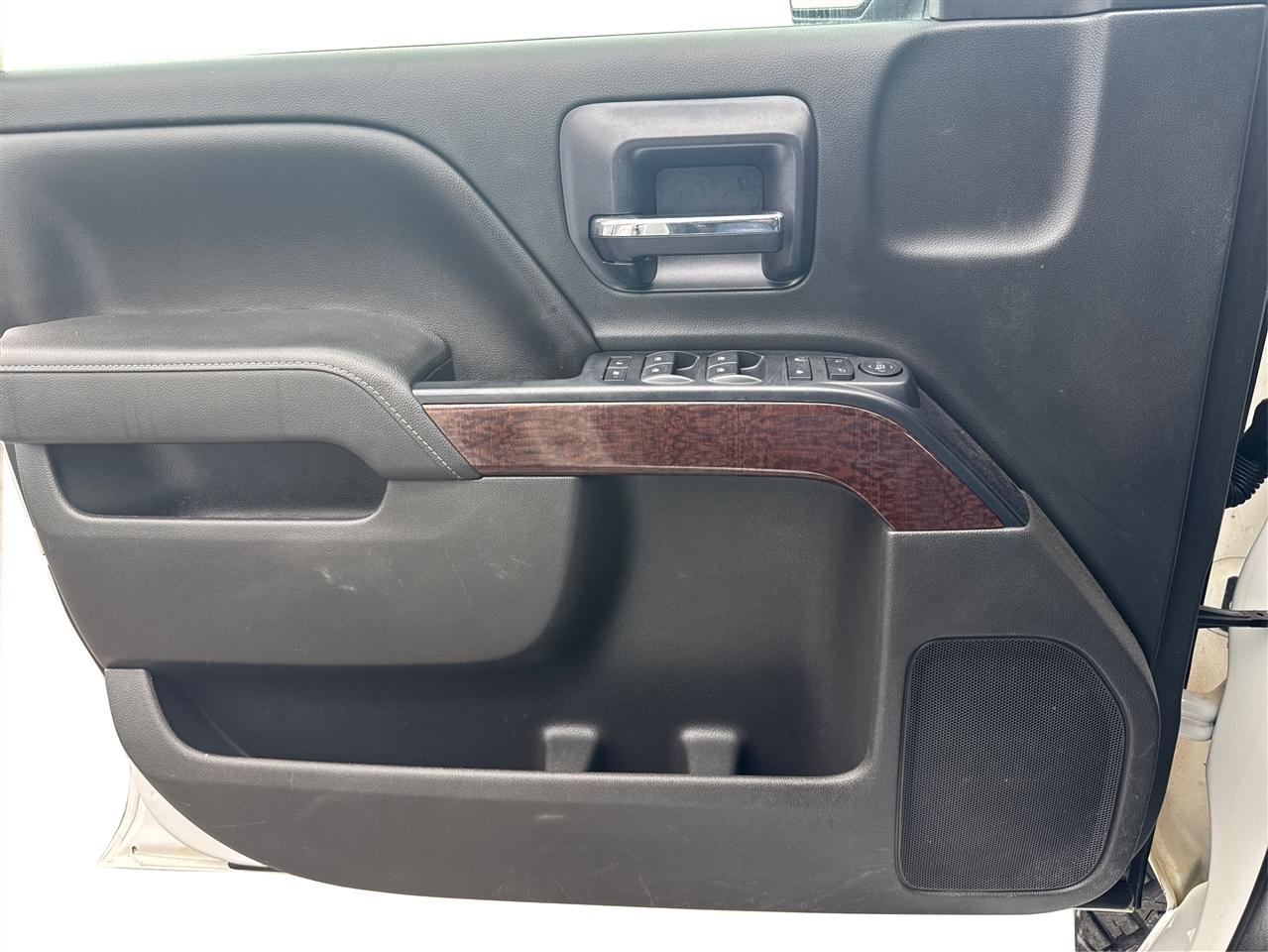 GMC Sierra 1500 SLE Crew Cab Short Box 4WD 2015