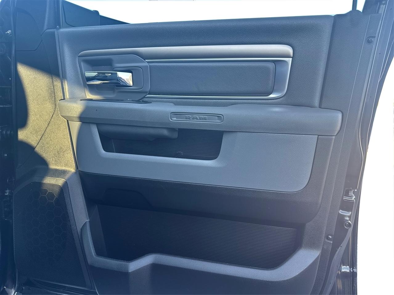 RAM 2500 SLT Crew Cab SWB 4WD 2018