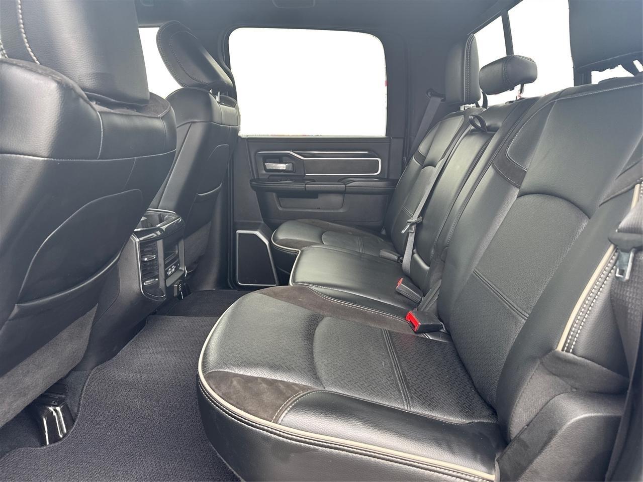 RAM 2500 Laramie Crew Cab SWB 4WD 2022