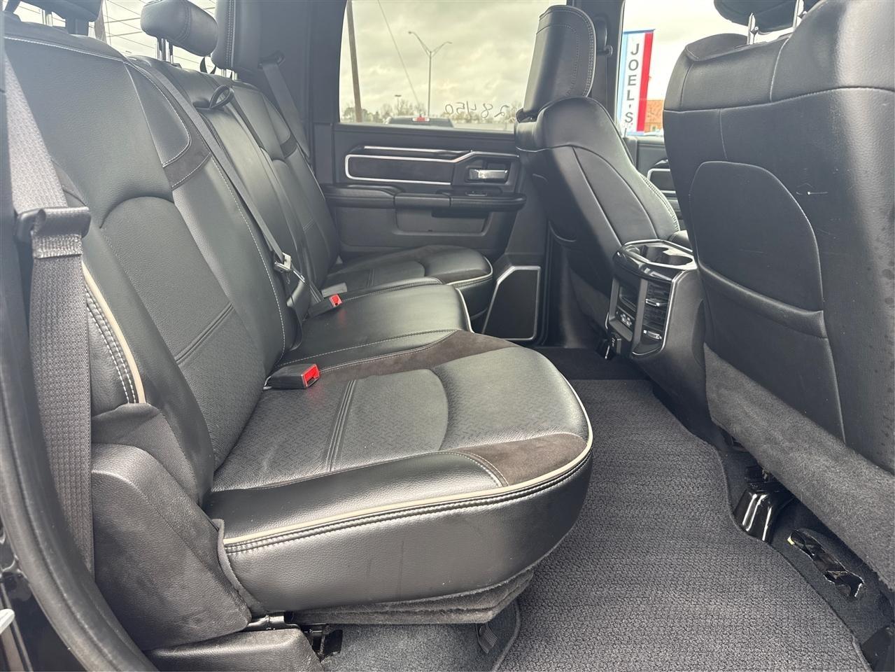 RAM 2500 Laramie Crew Cab SWB 4WD 2022