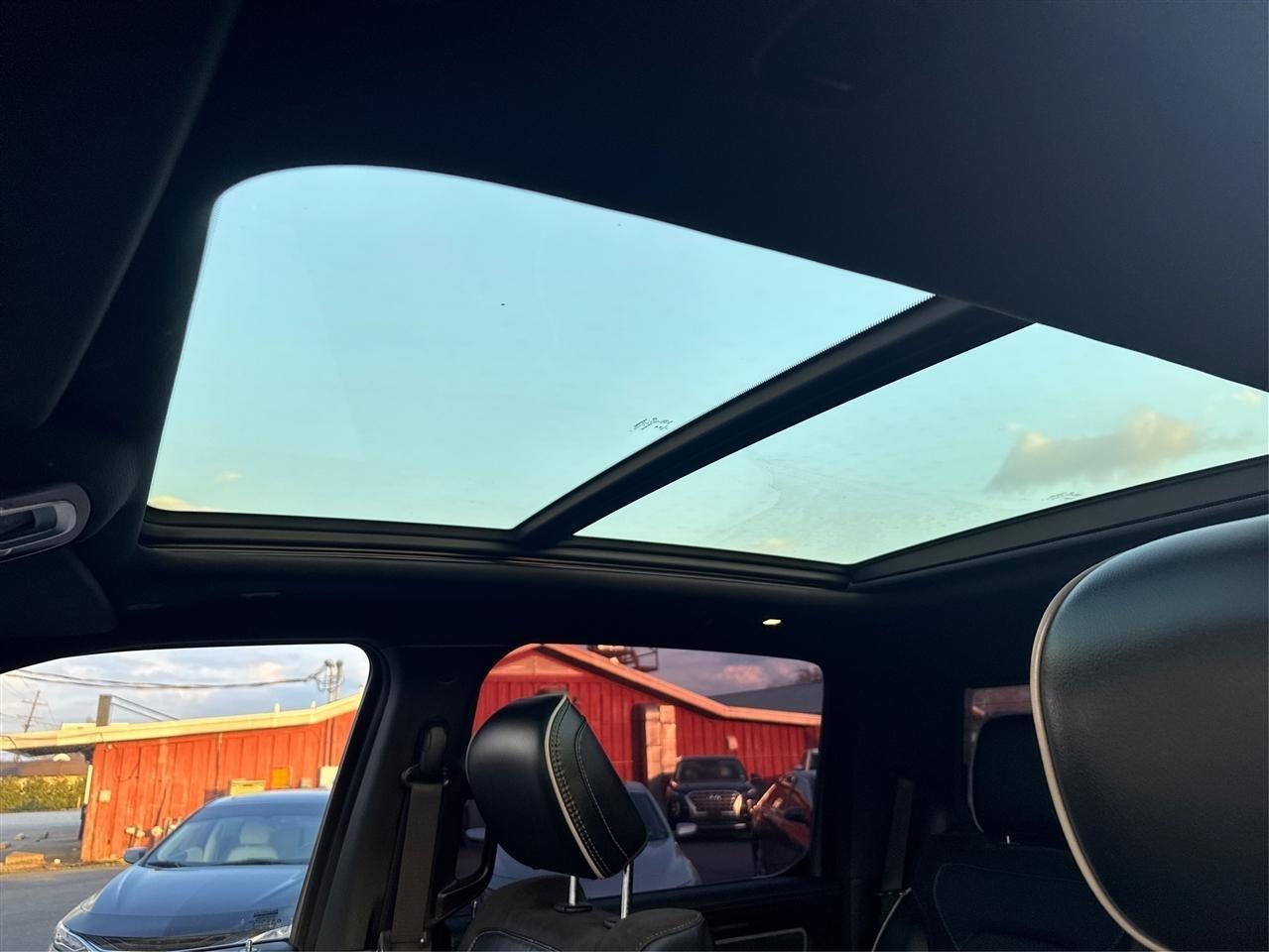 RAM 1500 Laramie Crew Cab SWB 4WD 2020