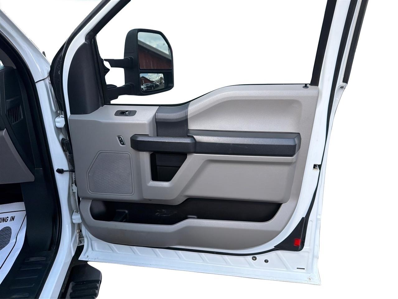 Ford F-250 SD XL SuperCab 4WD 2022