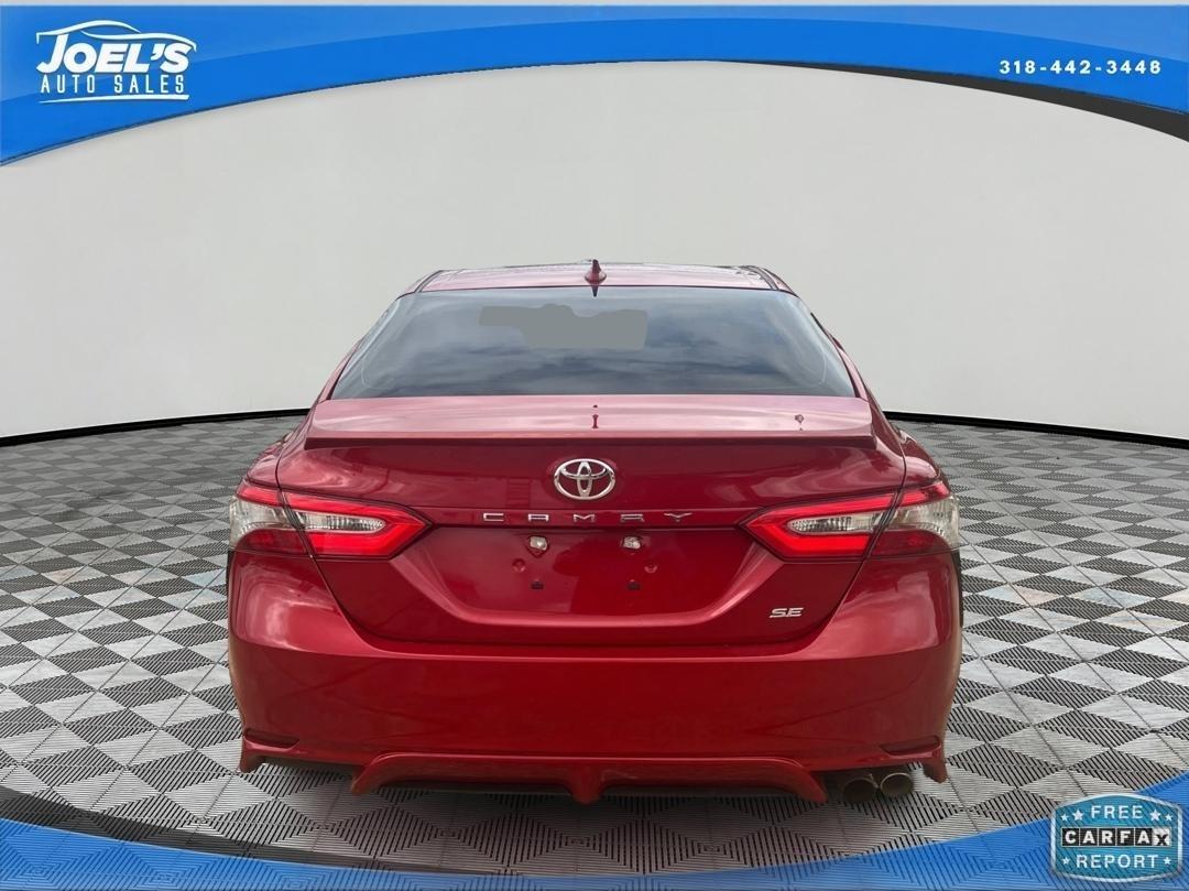 Toyota Camry SE 2019