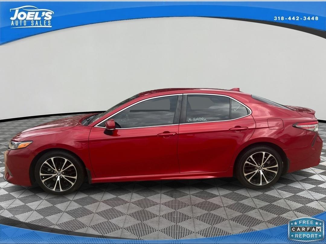 Toyota Camry SE 2019