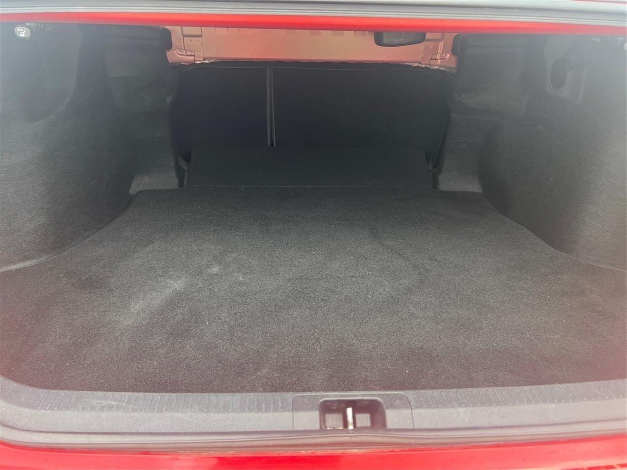 Toyota Camry SE 2019