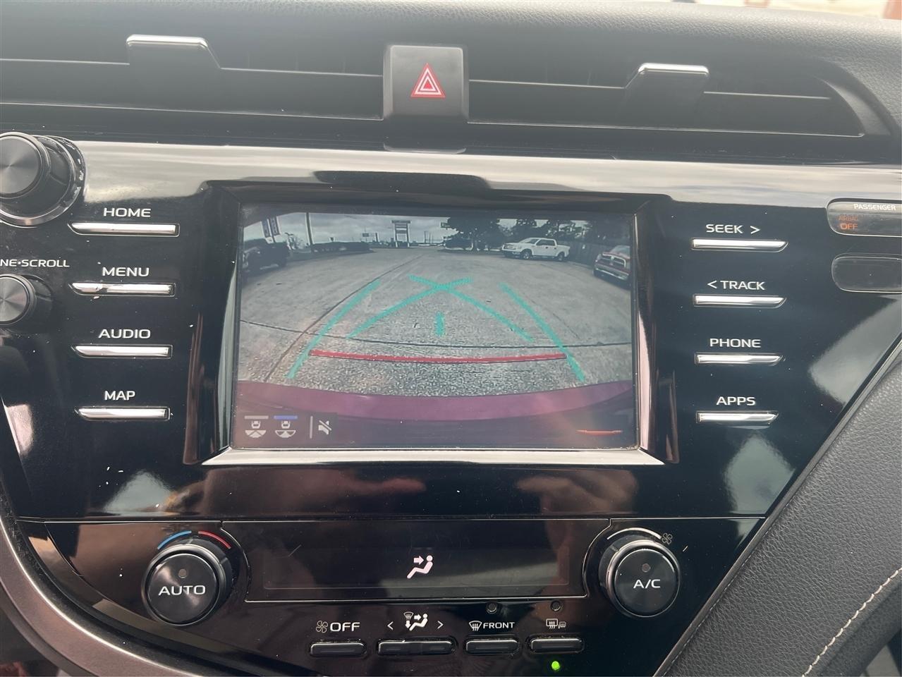 Toyota Camry SE 2019