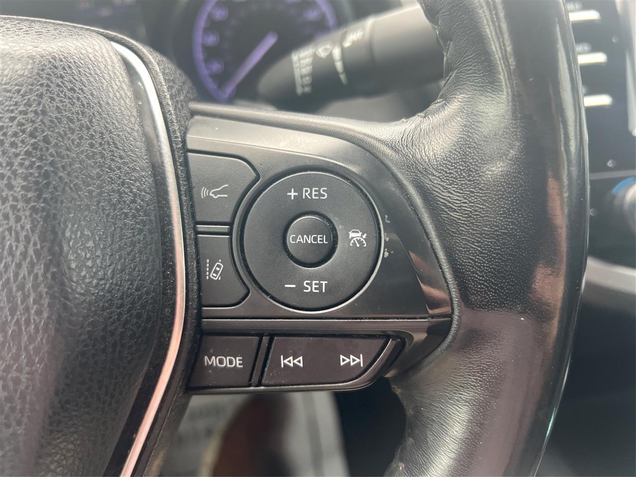 Toyota Camry SE 2019