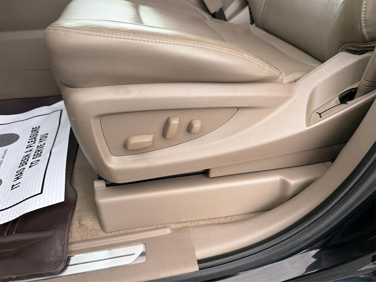 GMC Yukon XL SLT 2WD 2019