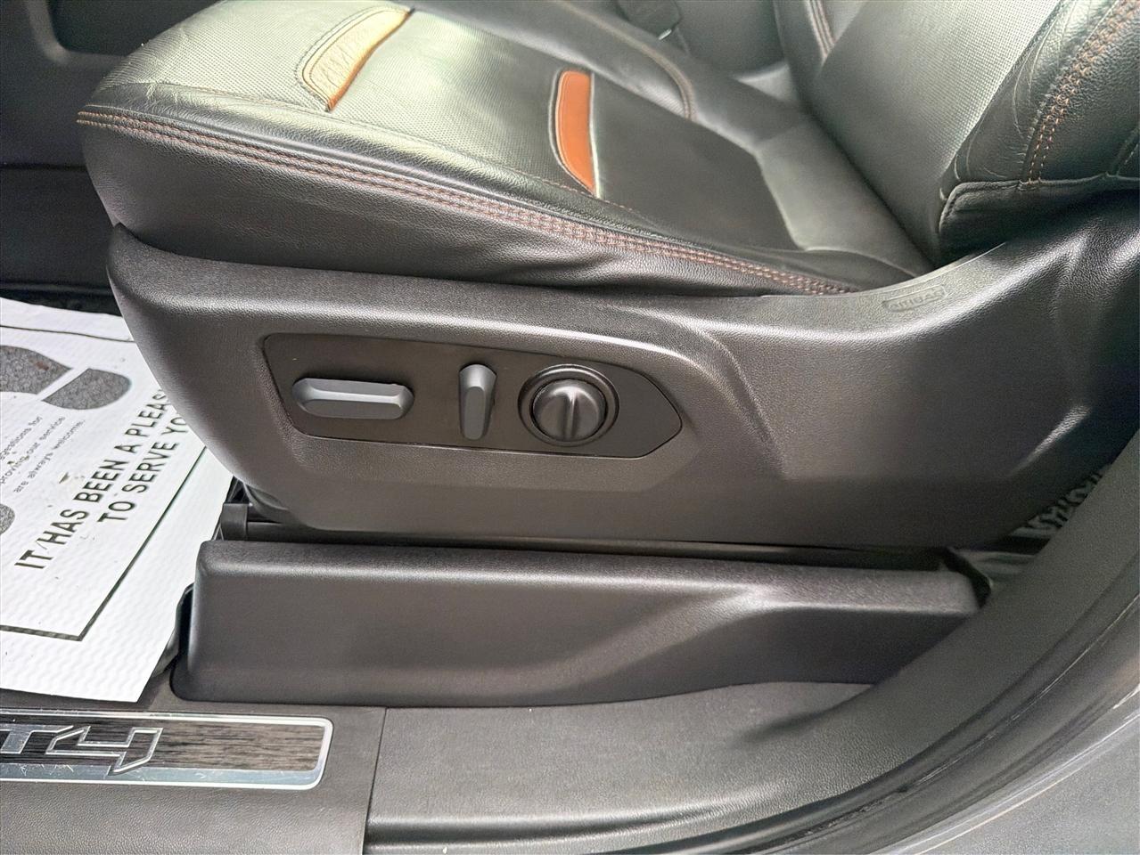 GMC Sierra 1500 AT4 Crew Cab Long Box 4WD 2021