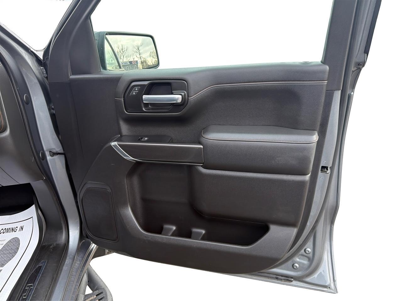 GMC Sierra 1500 AT4 Crew Cab Long Box 4WD 2021