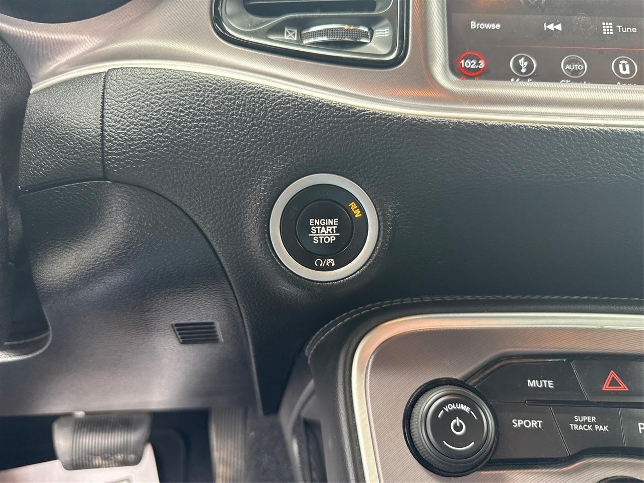 Dodge Challenger GT 2019