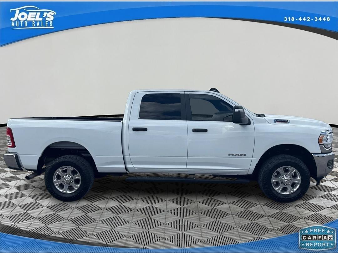 RAM 2500 Tradesman Crew Cab SWB 4WD 2023