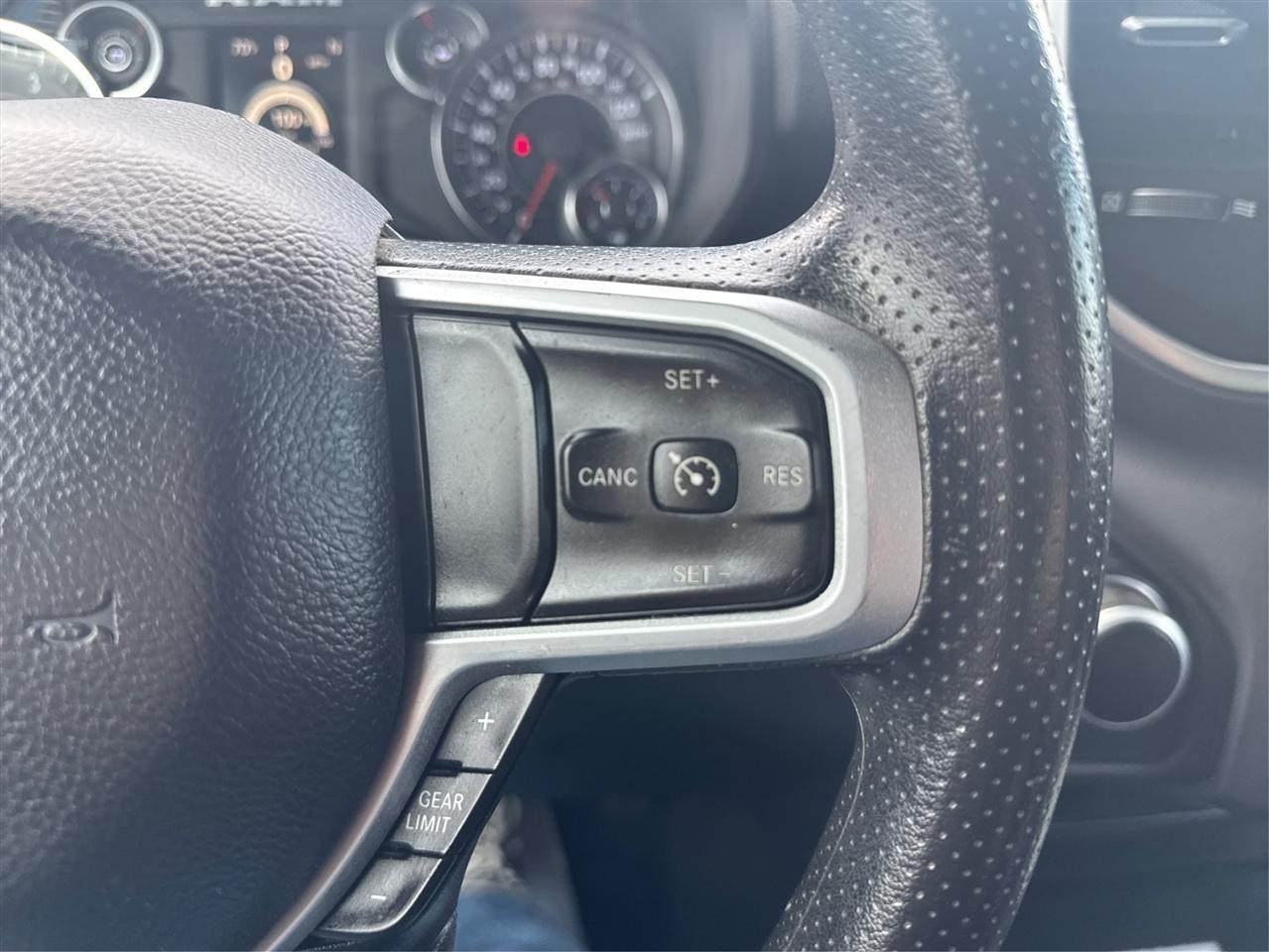 RAM 2500 Tradesman Crew Cab SWB 4WD 2023