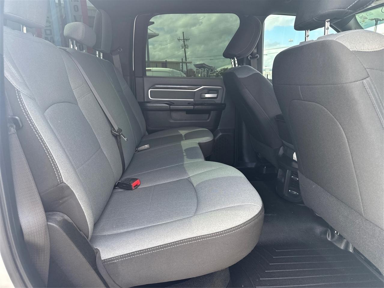 RAM 2500 Tradesman Crew Cab SWB 4WD 2023