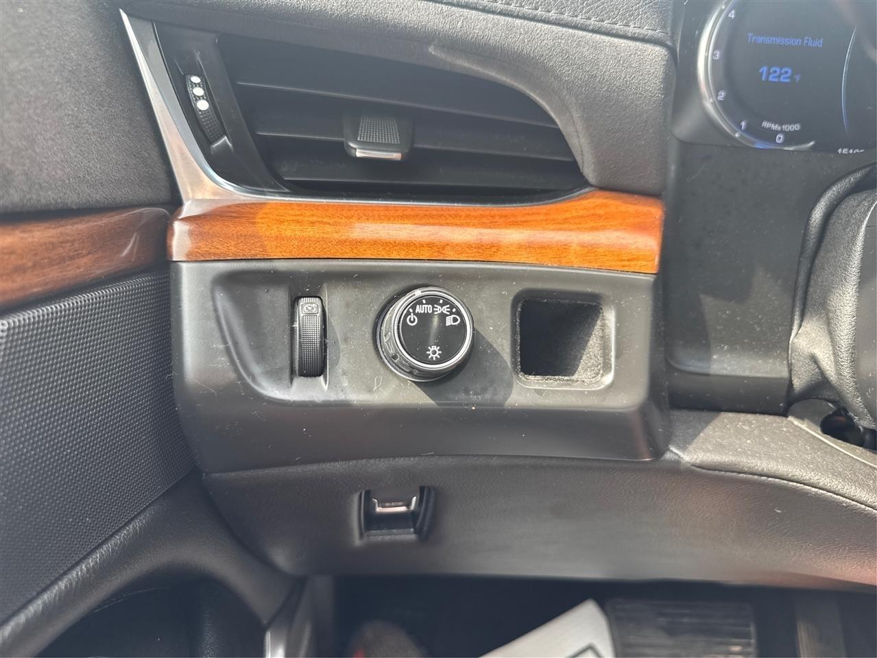 Cadillac Escalade Premium 2WD 2016