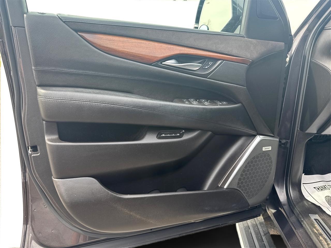 Cadillac Escalade Premium 2WD 2016