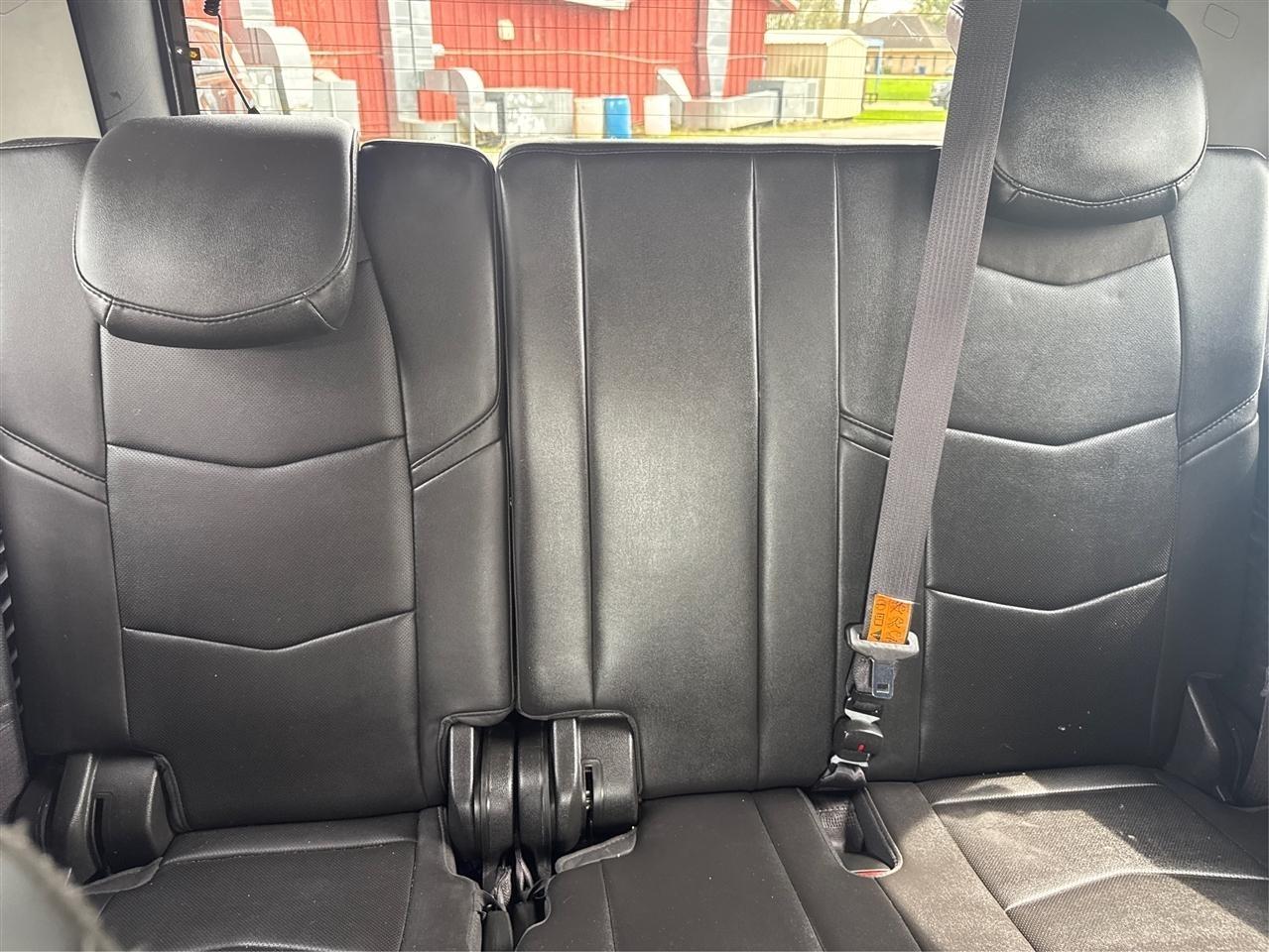 Cadillac Escalade Premium 2WD 2016