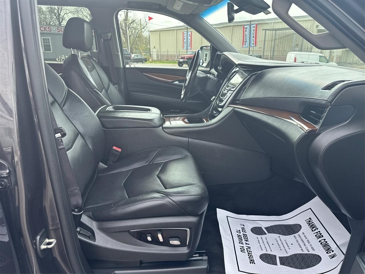 Cadillac Escalade Premium 2WD 2016