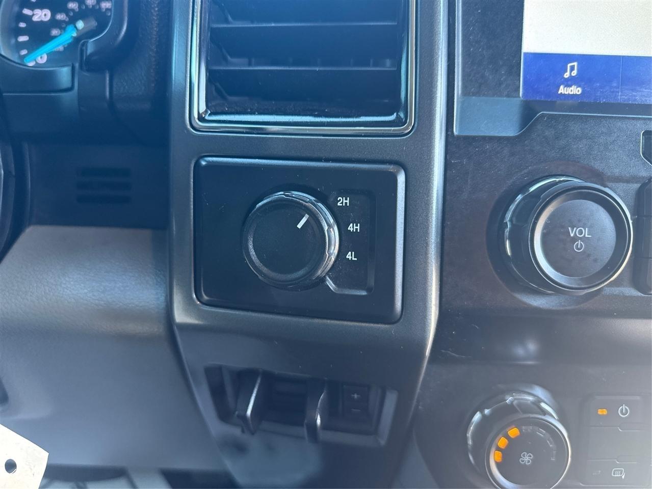 Ford F-250 SD Platinum Crew Cab 4WD 2020