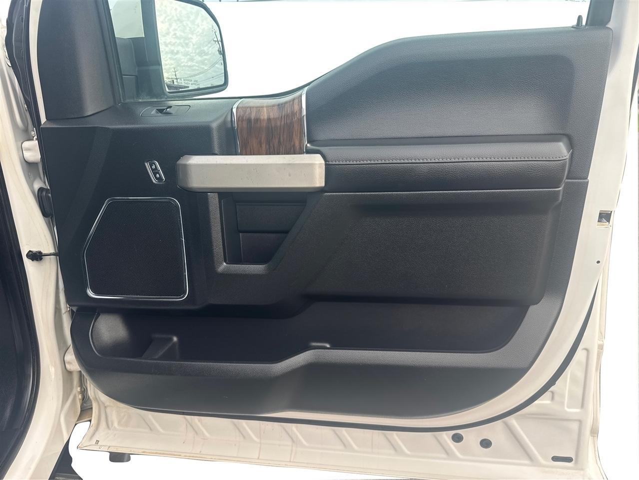 Ford F-150 Lariat SuperCrew 5.5-ft. Bed 4WD 2018