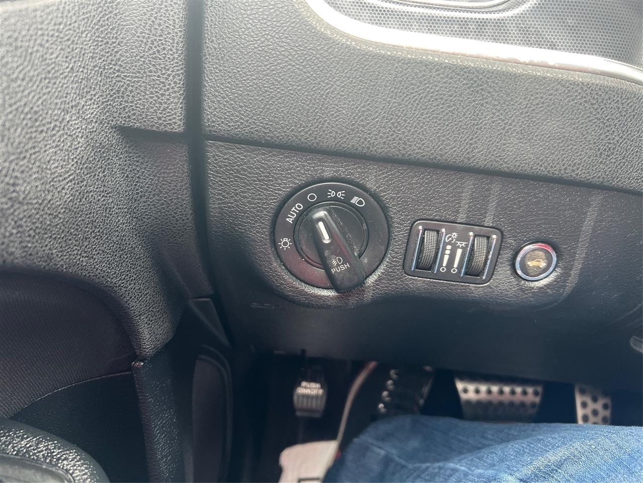 Dodge Charger SXT Plus 2018