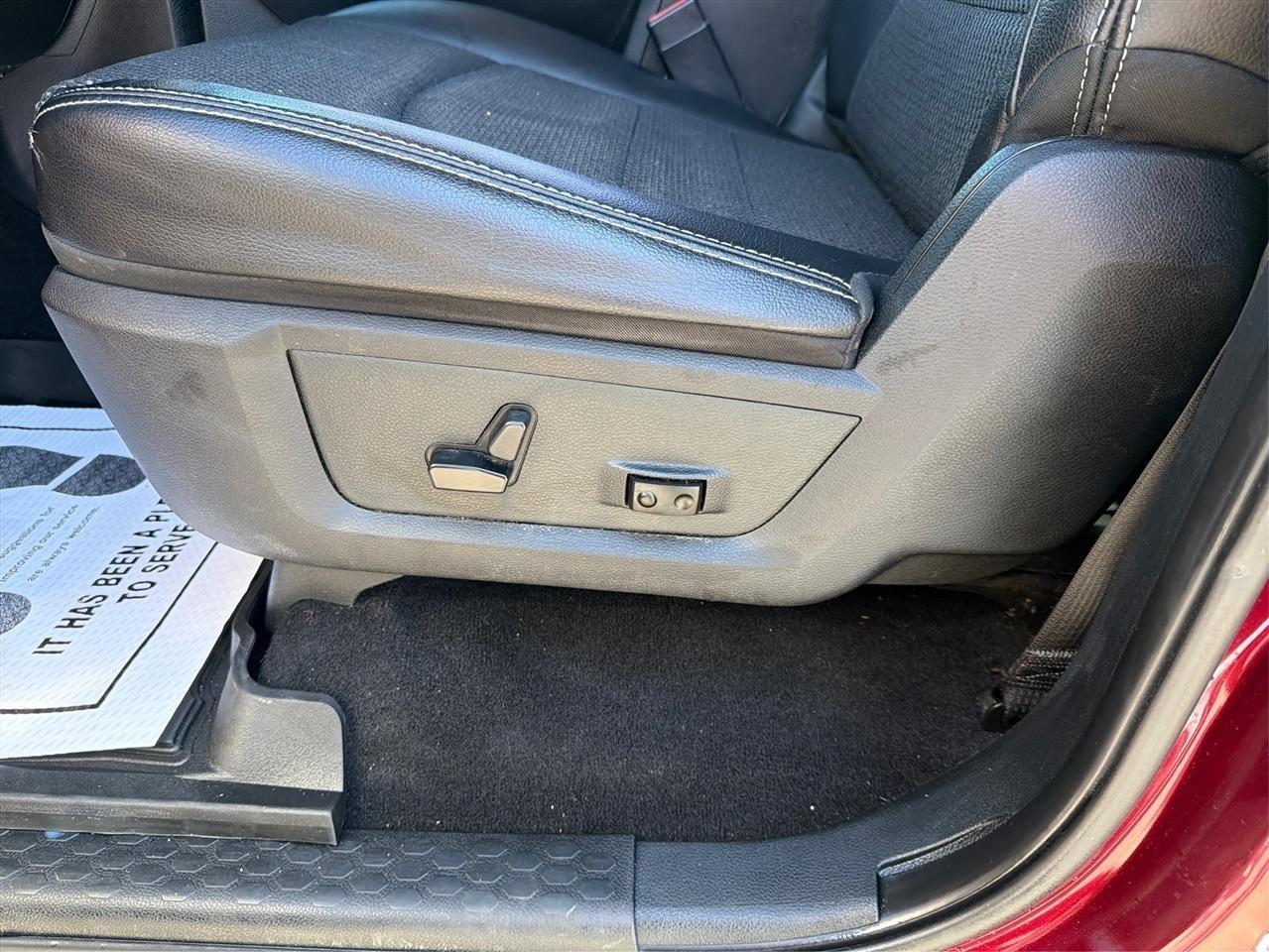 RAM 1500 SLT Crew Cab SWB 4WD 2018