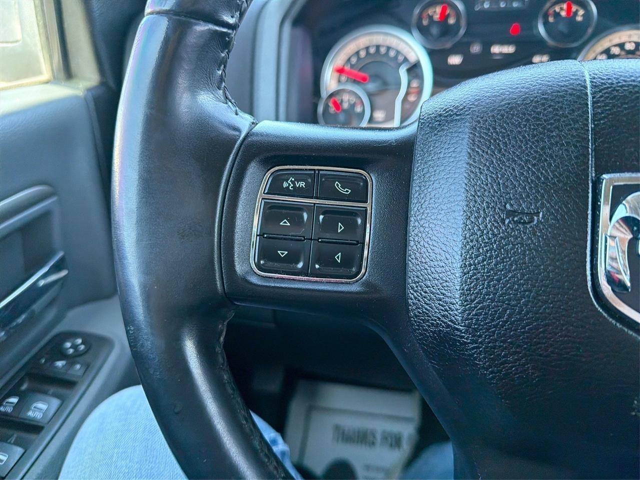 RAM 1500 SLT Crew Cab SWB 4WD 2018