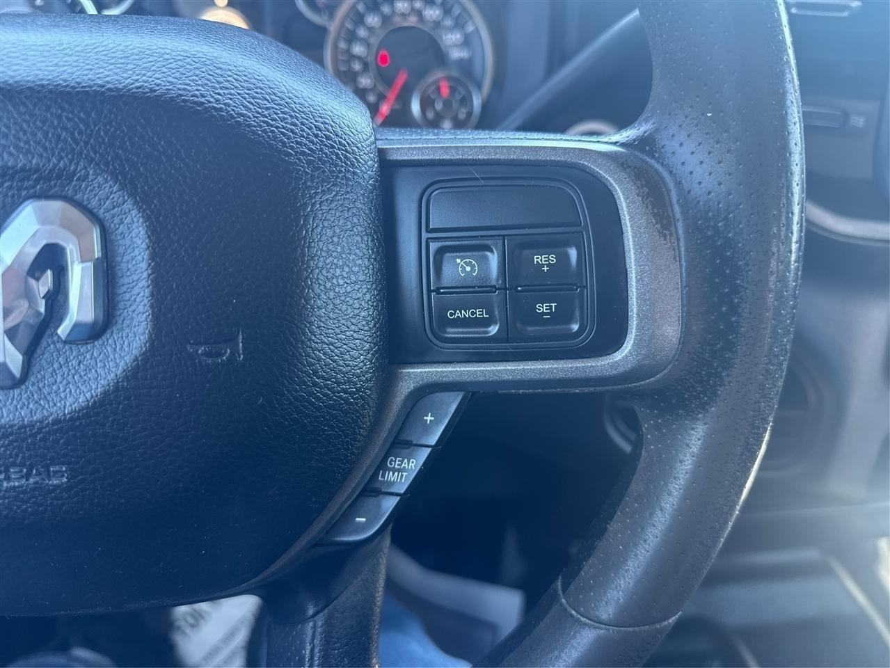 RAM 3500 Tradesman Crew Cab 4WD DRW 2020