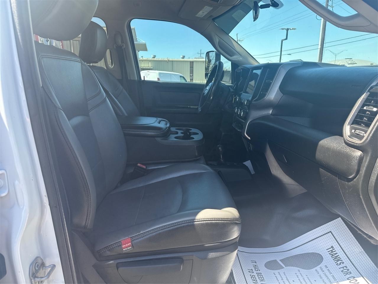 RAM 3500 Tradesman Crew Cab 4WD DRW 2020