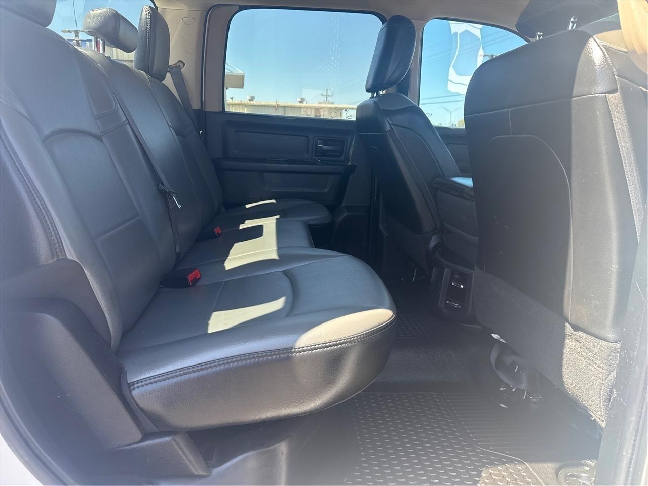 RAM 3500 Tradesman Crew Cab 4WD DRW 2020