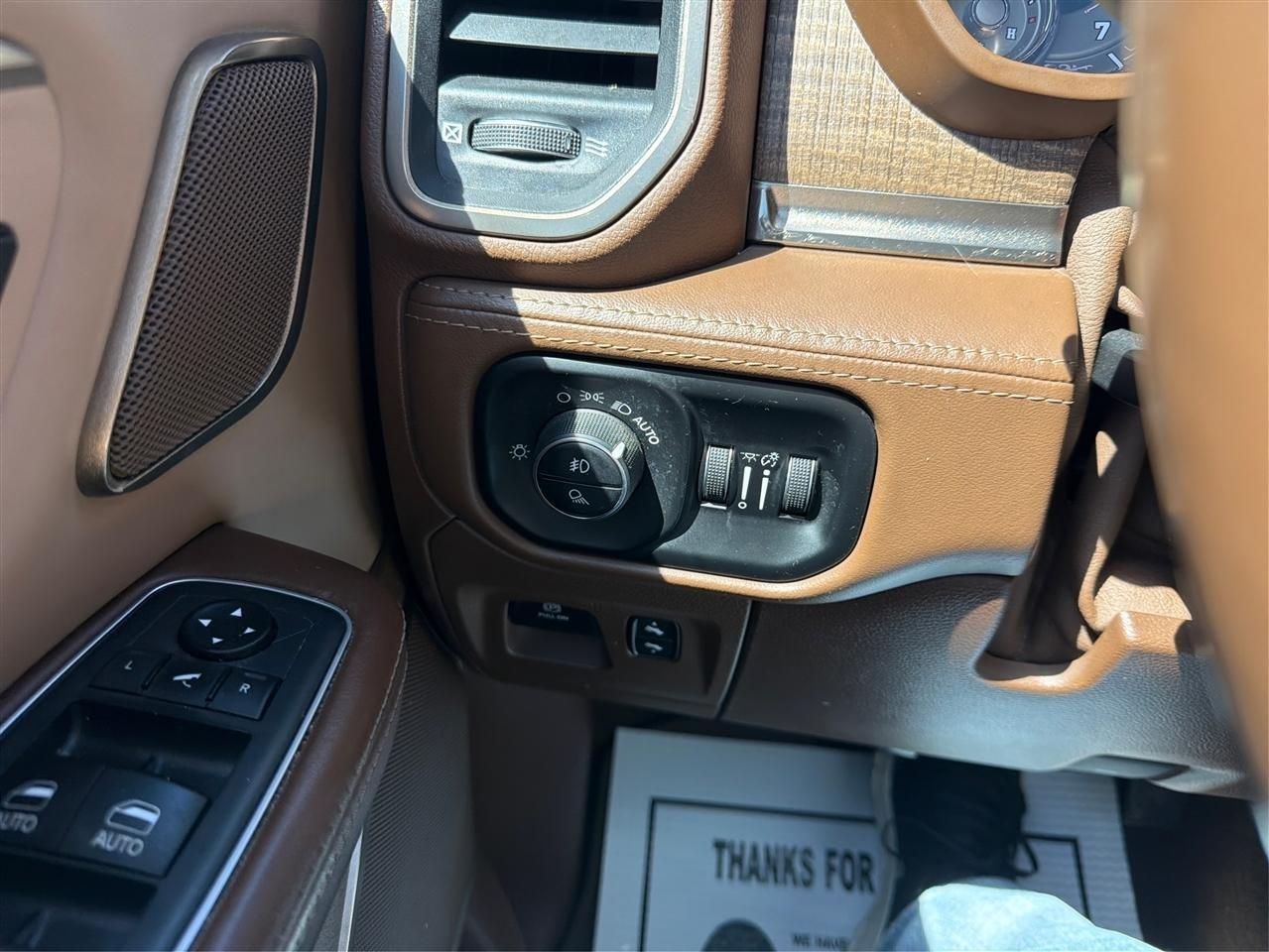 RAM 1500 Longhorn Crew Cab SWB 4WD 2019