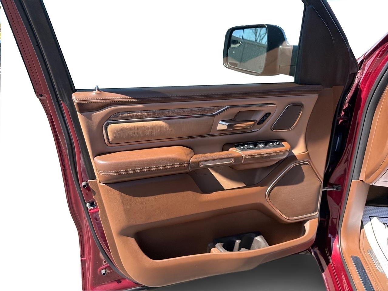 RAM 1500 Longhorn Crew Cab SWB 4WD 2019