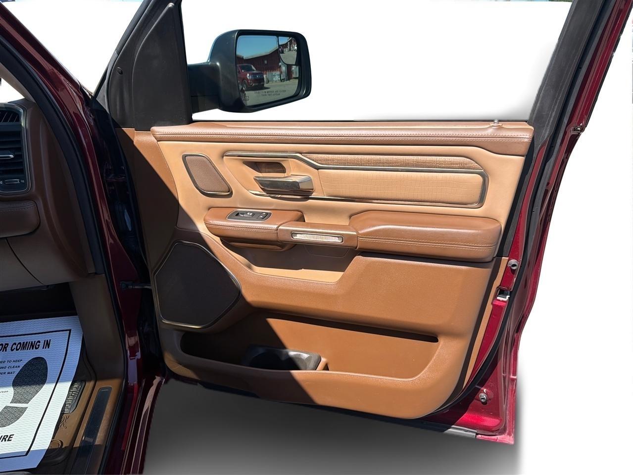 RAM 1500 Longhorn Crew Cab SWB 4WD 2019