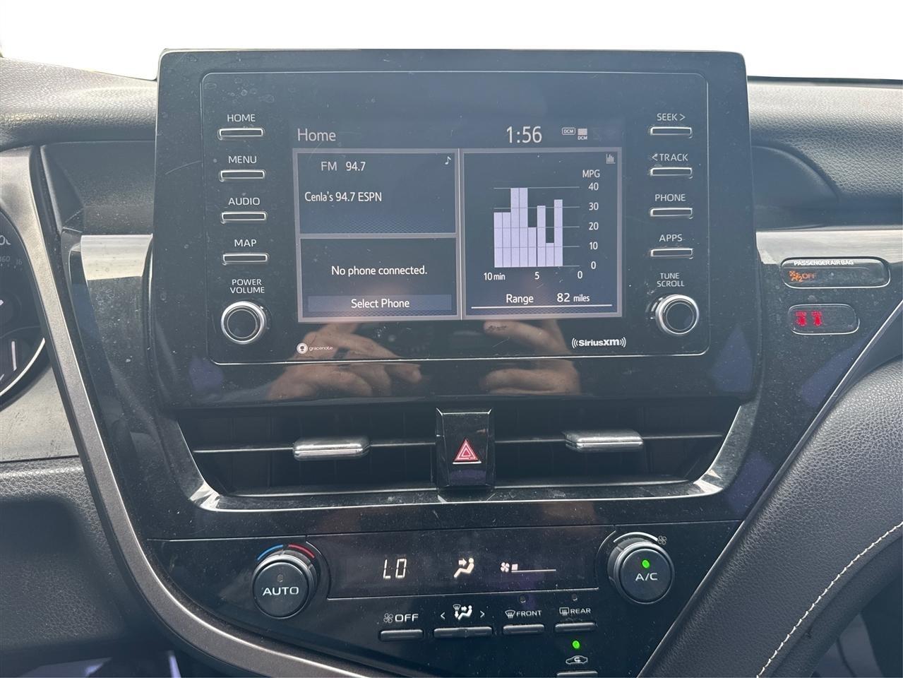 Toyota Camry SE 2021