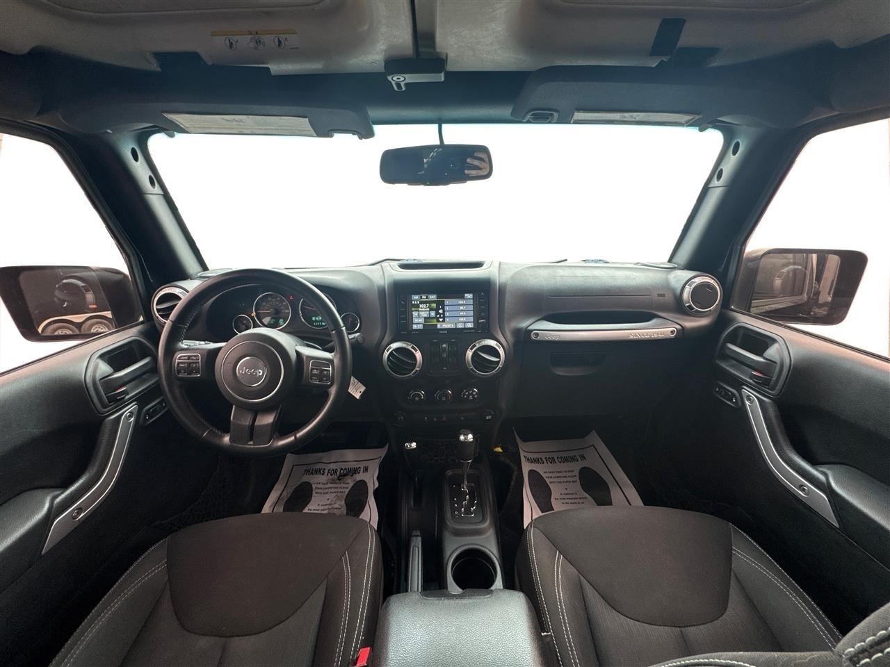 Jeep Wrangler Unlimited Sahara 4WD 2015