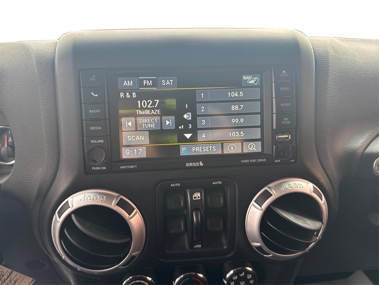 Jeep Wrangler Unlimited Sahara 4WD 2015