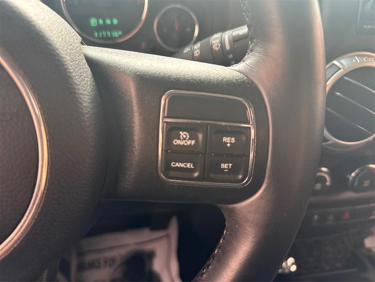 Jeep Wrangler Unlimited Sahara 4WD 2015