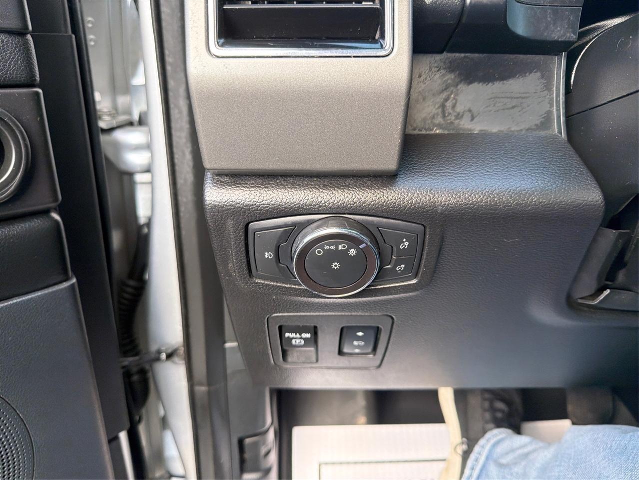 Ford Expedition XLT 2WD 2018