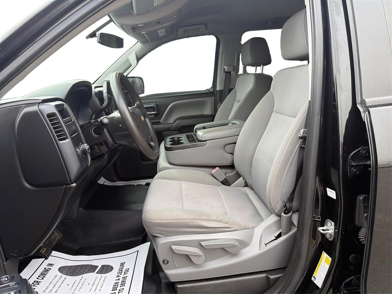 Chevrolet Silverado 1500 Custom Crew Cab 2WD 2018