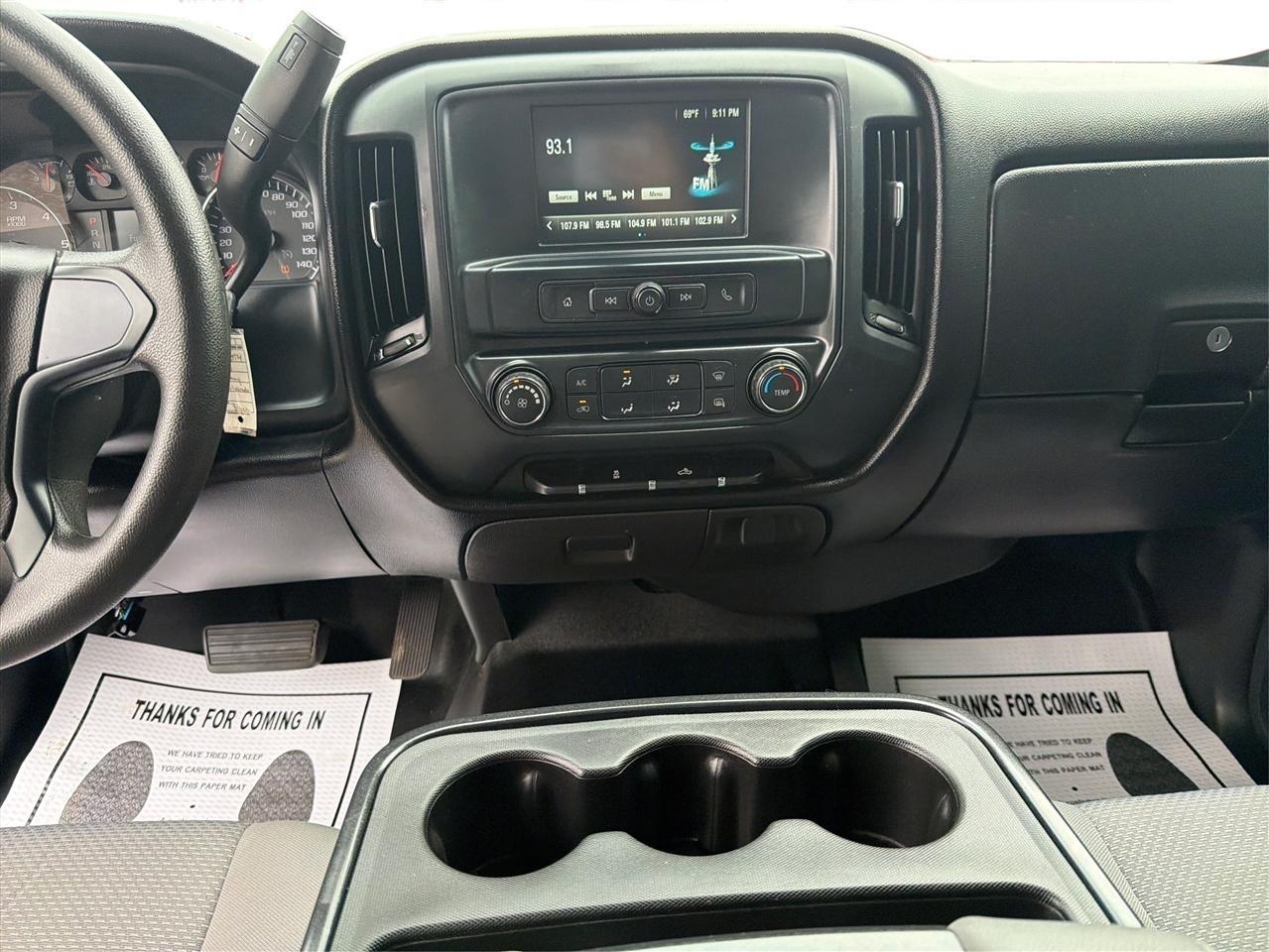 Chevrolet Silverado 1500 Custom Crew Cab 2WD 2018