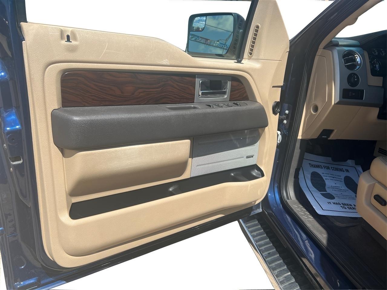 Ford F-150 Lariat SuperCrew 5.5-ft. Bed 2WD 2012