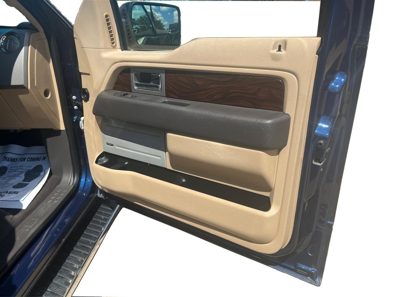 Ford F-150 Lariat SuperCrew 5.5-ft. Bed 2WD 2012